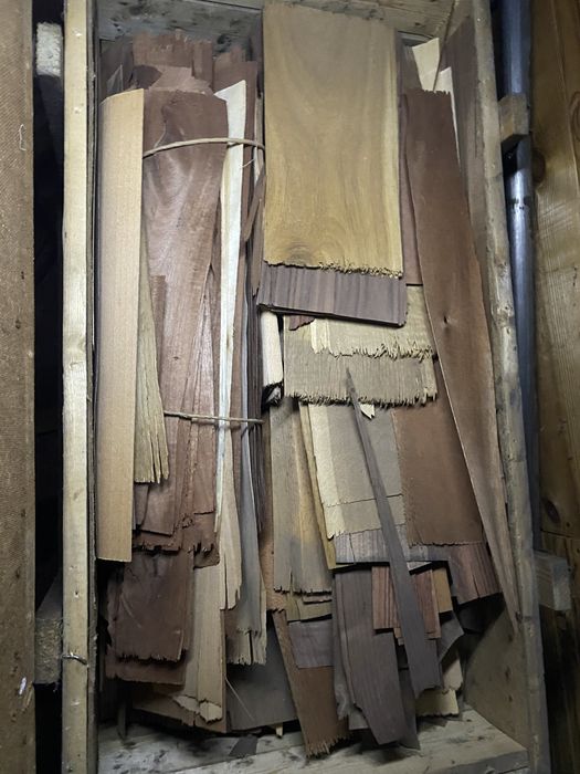 Розпродаж шпон новий