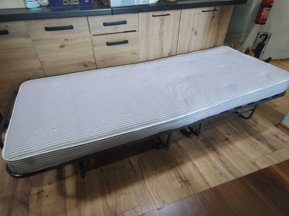 Łóżko rozkładane turystyczne
