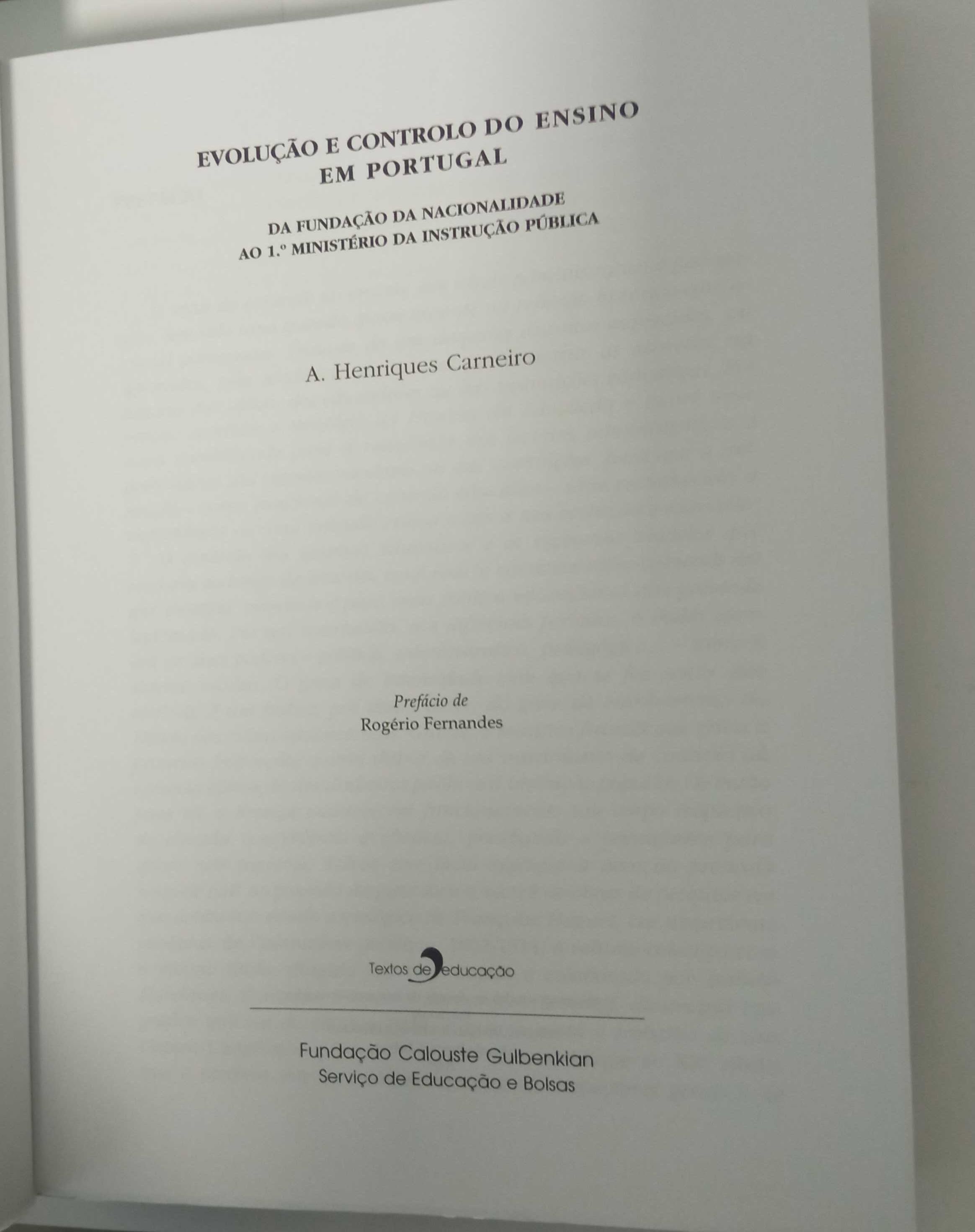 Evolução e controlo do ensino em Portugal, de A. Henriques Carneiro