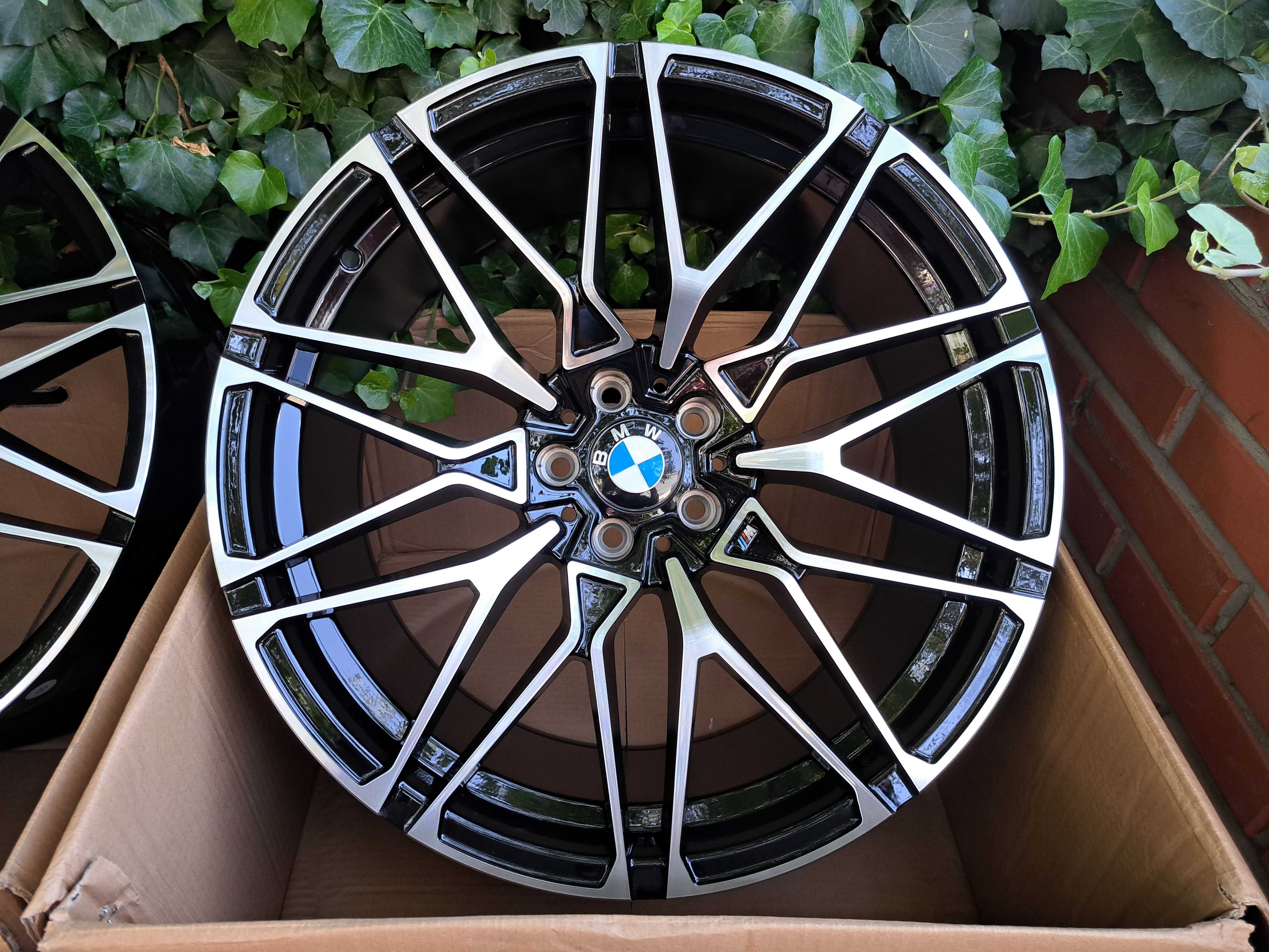 Диски новые BMW разноширокие R20 5x112 на X5 G05 X6 G06. Стиль 818М