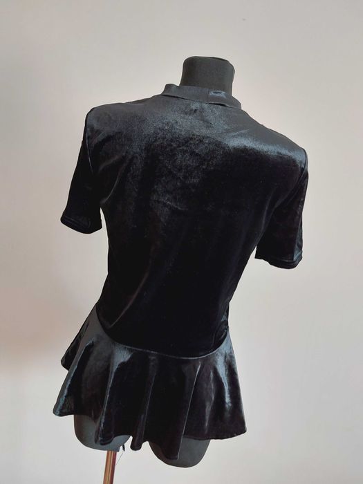 Zara czarna welurowa bluzka koszulka tshirt krotki rekaw s m