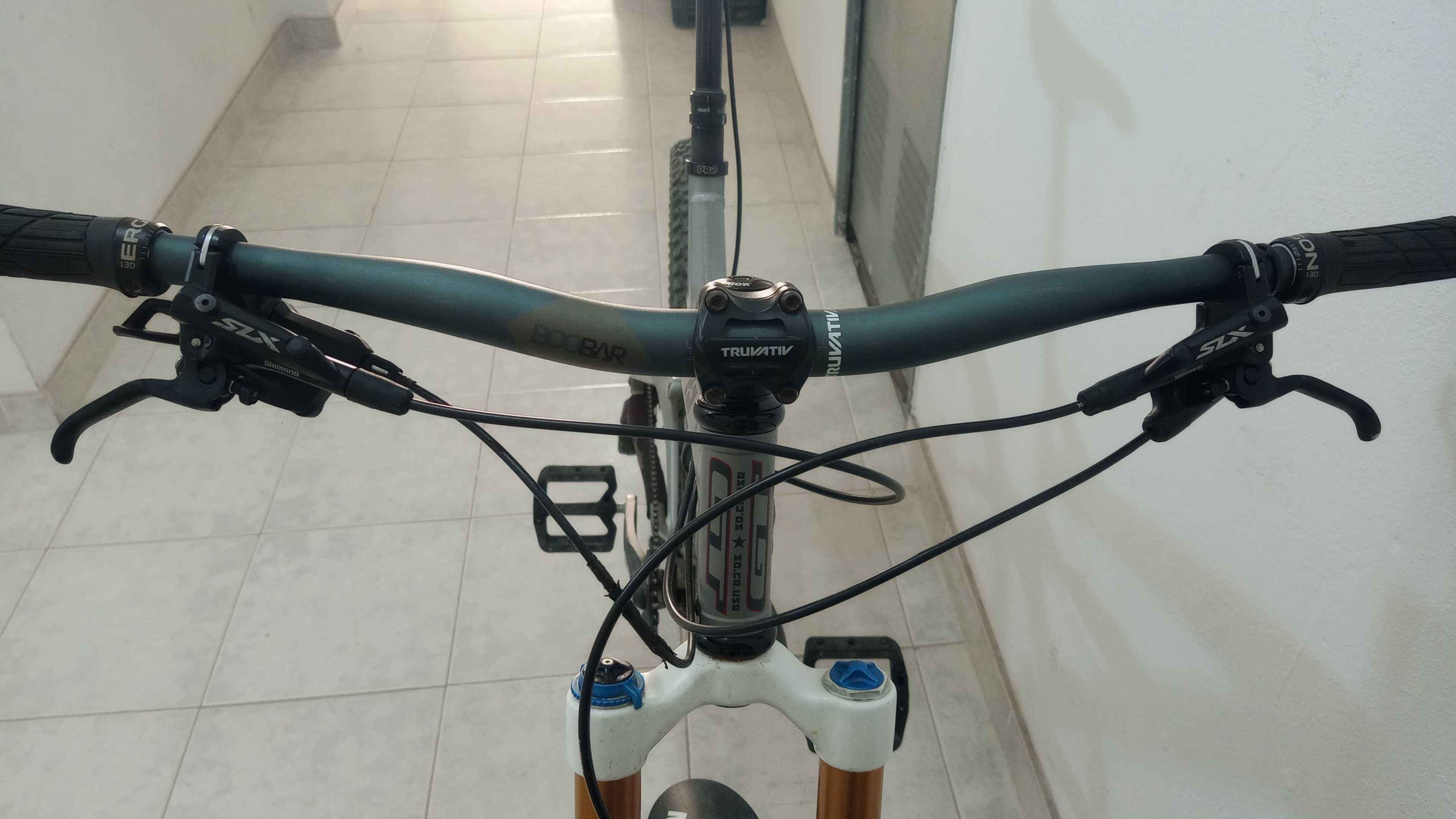 GT Force 3.0 com extras
