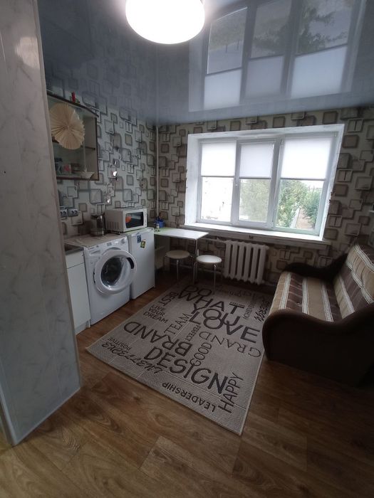 Сдам гостинку метро Бот сад