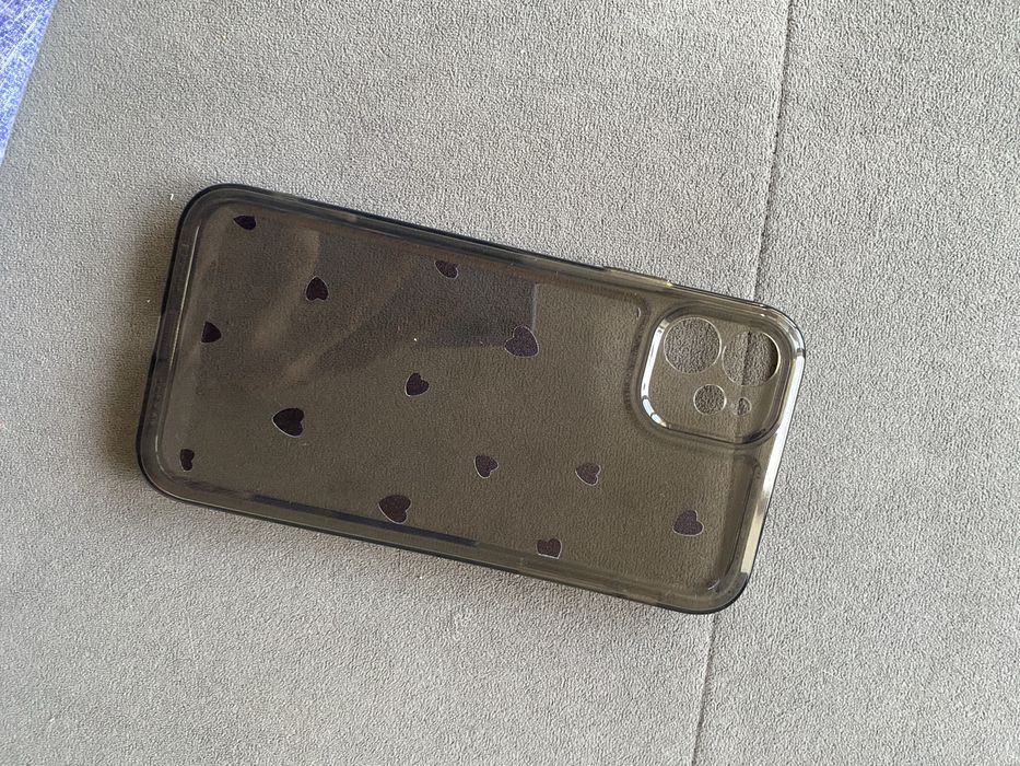 Чохли на айфон 11