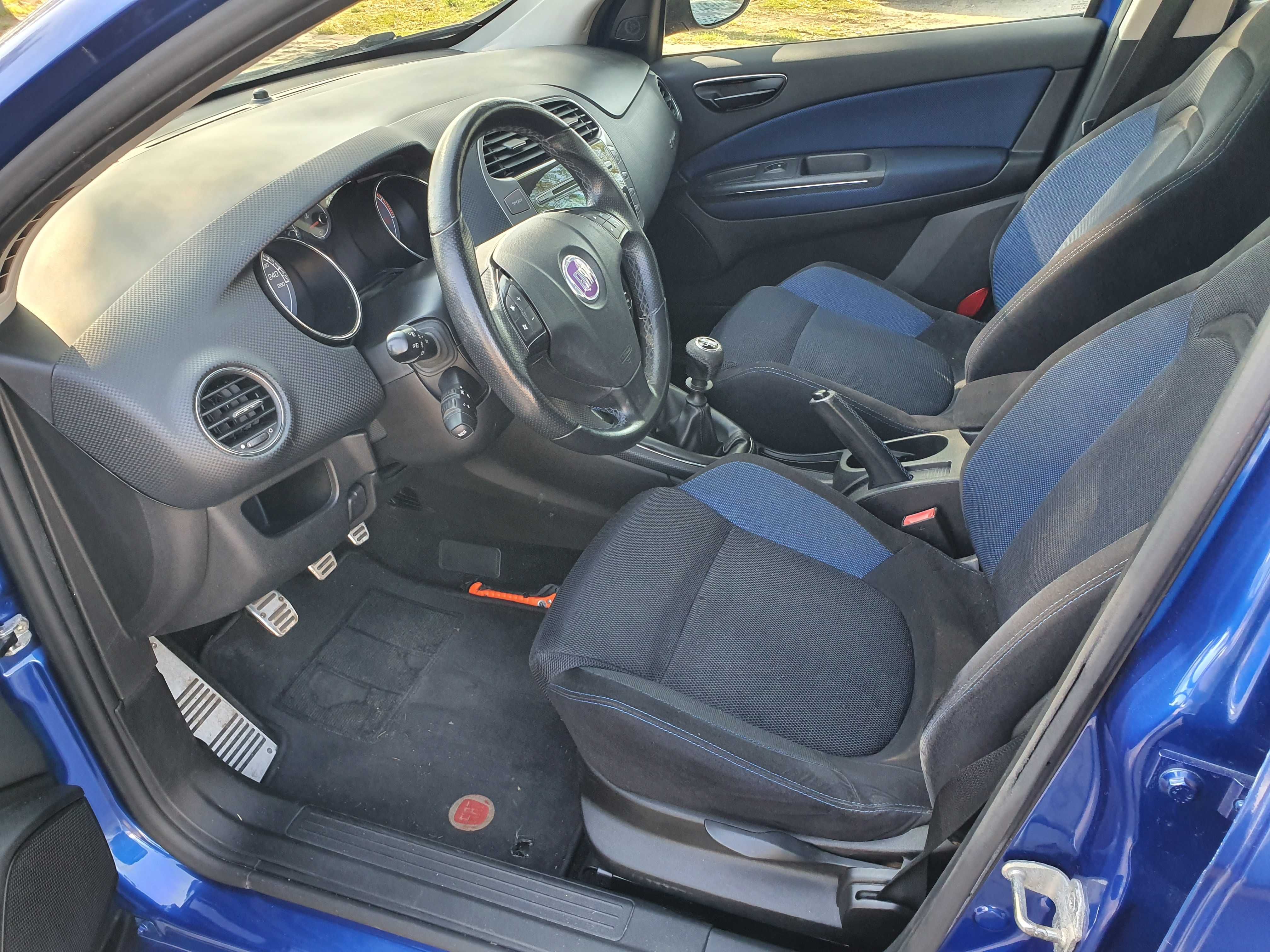 Fiat Bravo 1,4 t-jet 150PS Panorama Klimatronik Pcd