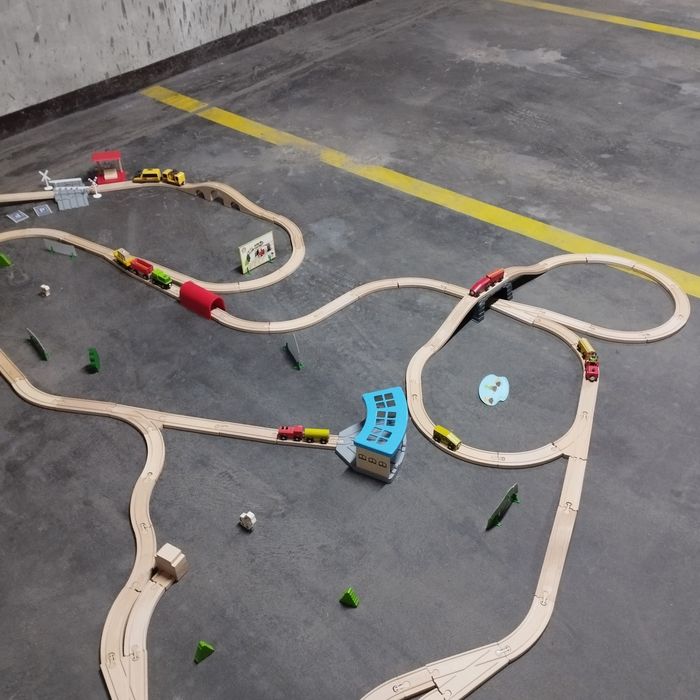 Ekologiczna kolejka drewniana