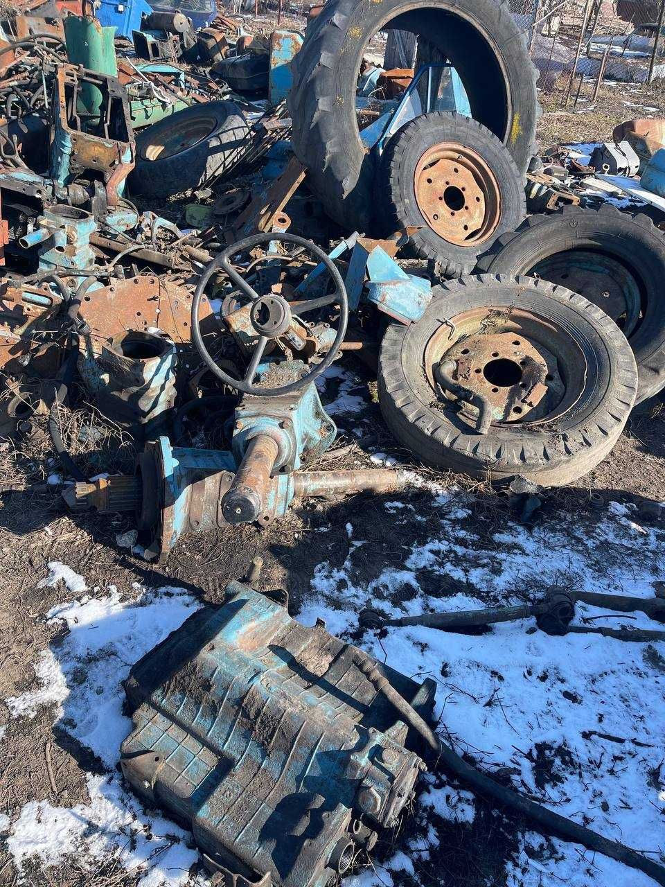 Задній міст МТЗ задній міст ЮМЗ шини диски радіатор рукав ступиця вом