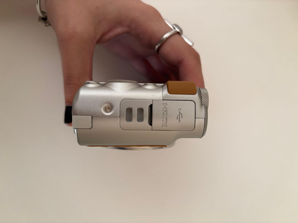Canon PowerShot SX740 HS - Silver