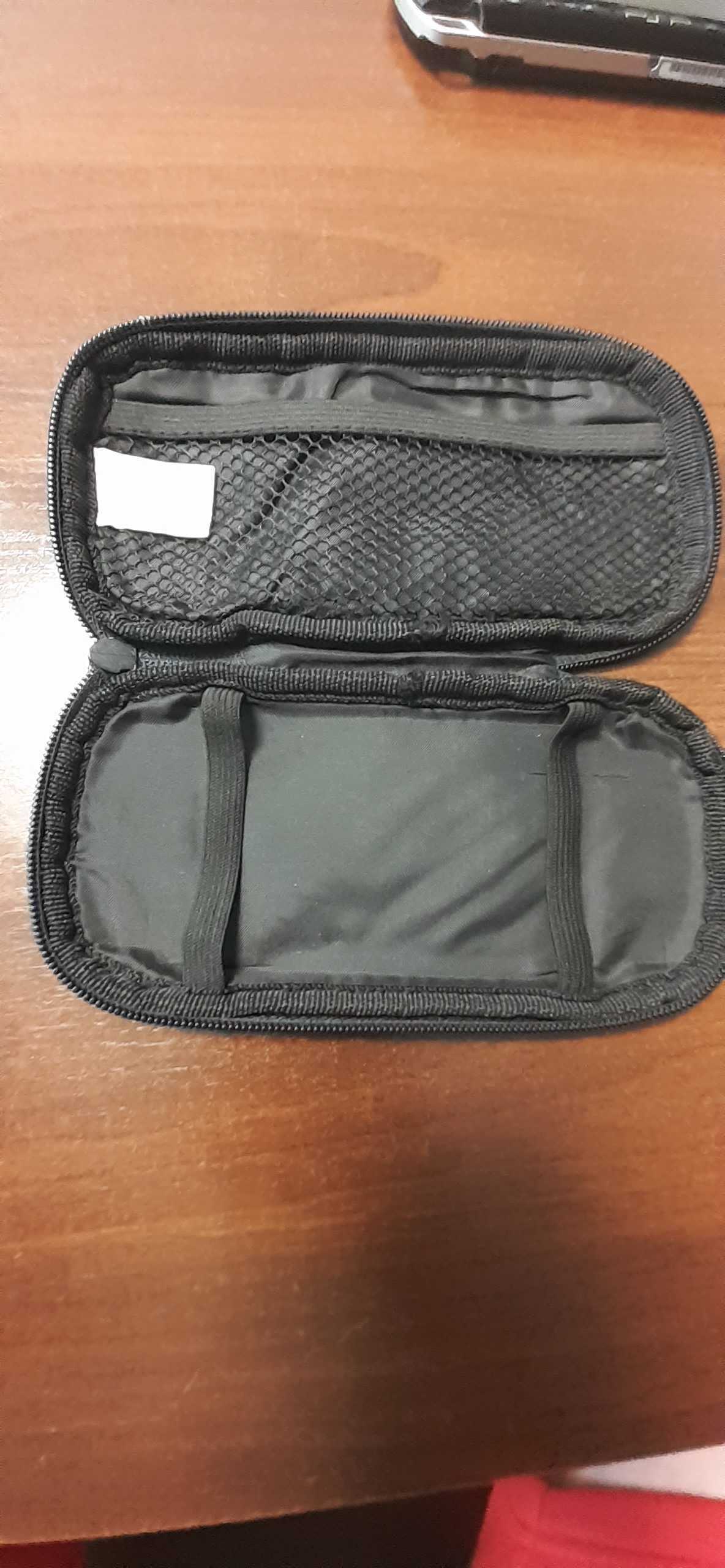 Konsola Sony PSP 3004 + 5 gier z etui i ładowarką