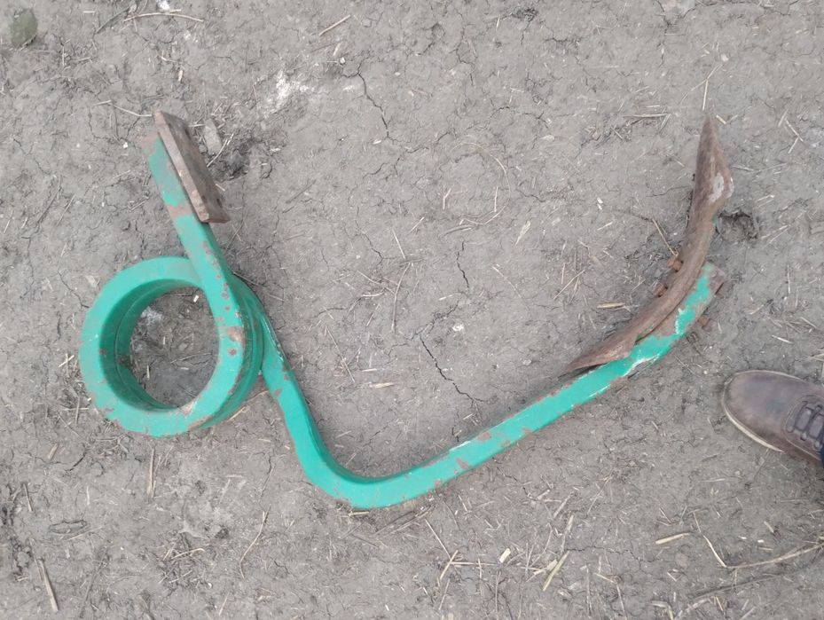 Лапа культиватора