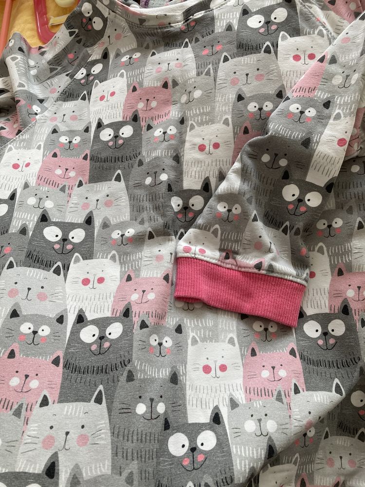 Bluzka rękaw 3/4 koty r 152