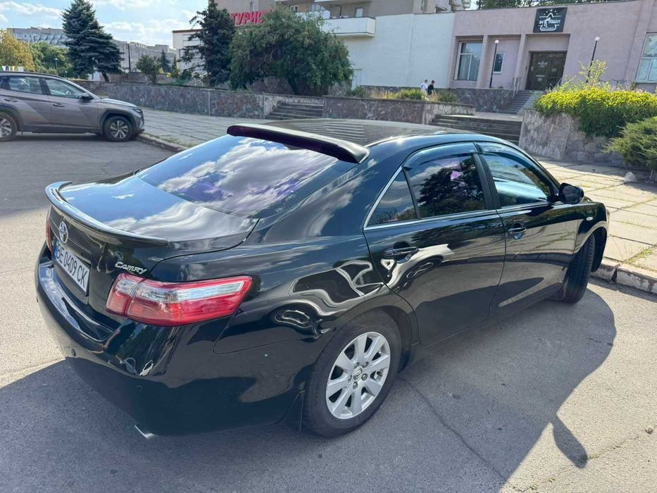 Автомобіль Тойота Камри