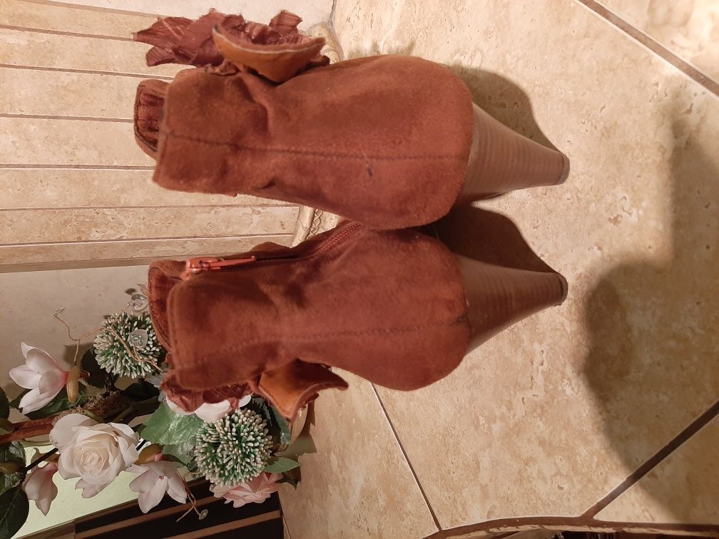 Botki Sacha camel 39
