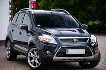 Ford Kuga 2.0 tdci 140 KM Klimatronik Nawi Pół Skóra Alufelgi 19 Czujniki Park.