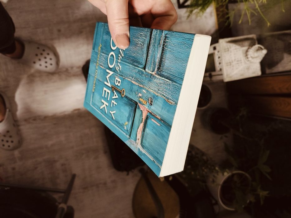 Mały biały domek Agnieszka Orłowska