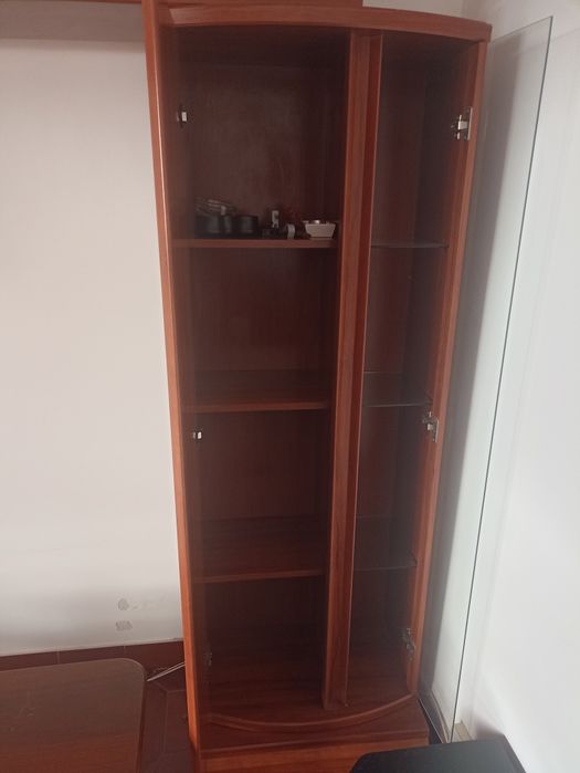 Móvel de sala em madeira