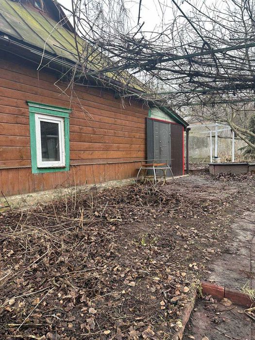 Продається частина будинку в селі Седнів, всього за 140 м до річки!