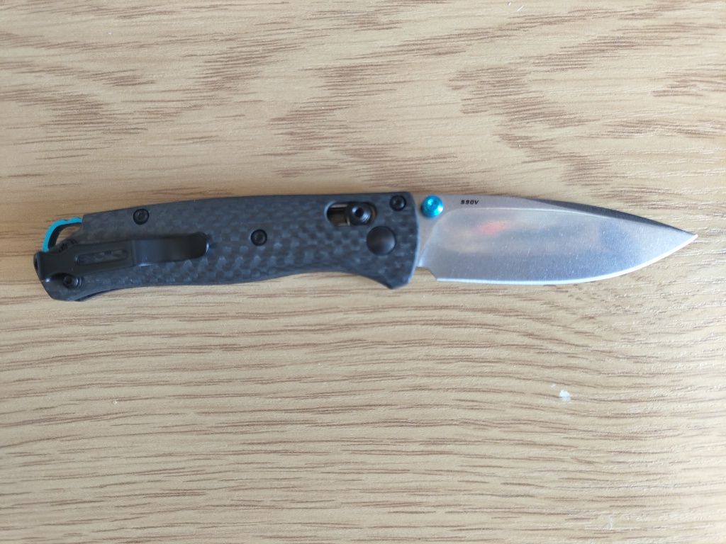 Брелок компактний EDC фолдер Benchmade 533-3 Mini Bugout Carbon Fiber