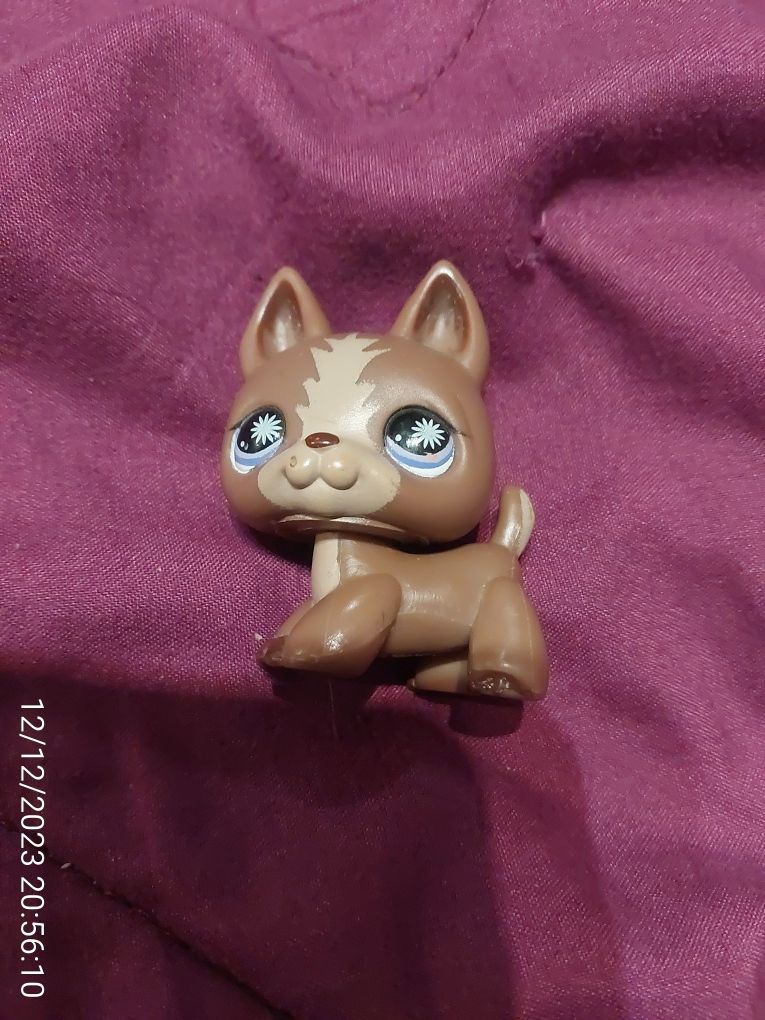 Figurka Littlest Pet Shop pies owczarek niemiecki