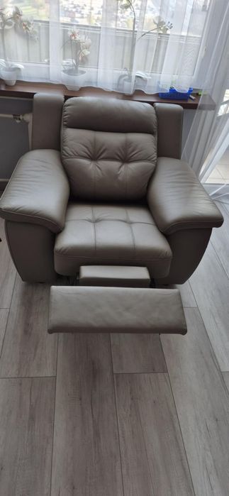 Komplet wypoczynkowy ze skóry  naturalnej.