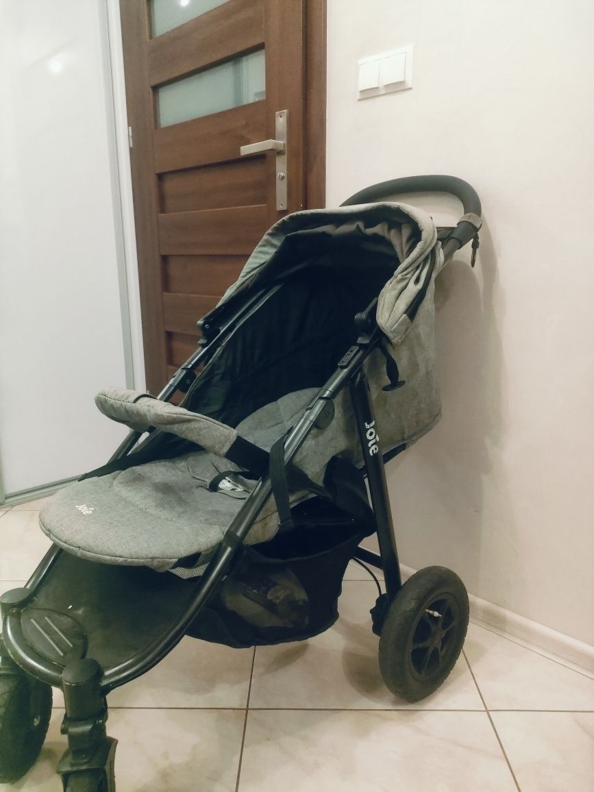Wózek dziecięcy joie