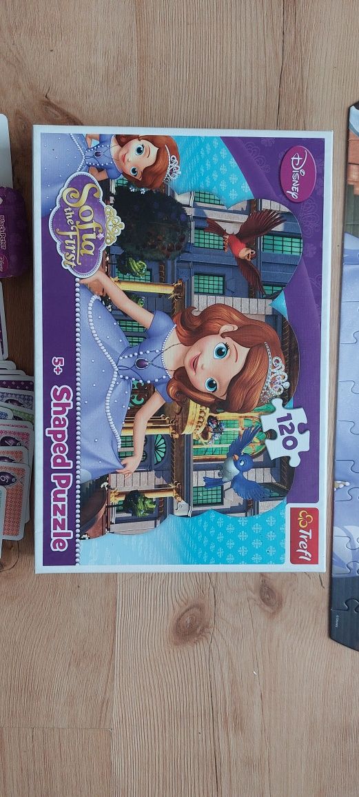 Puzzle 120 5+ Sofia the First Shaped Puzzle