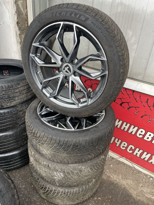 Диски Tomason R18 5*114.3 Michelin 235 45 18