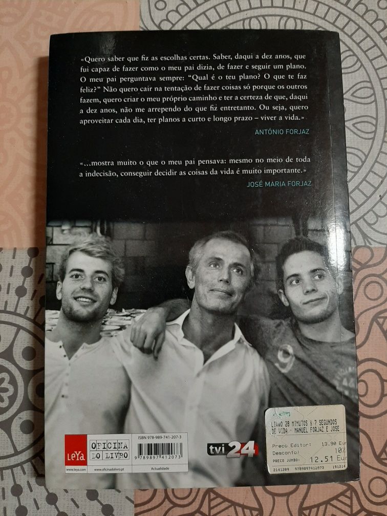 Livro "28 minutos e 7 segundos de vida"