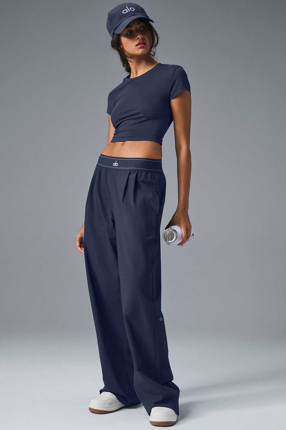 Штани Alo Yoga Suit Up Trouser Regular Navy