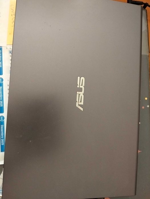 ASUS Vivobook Portatil