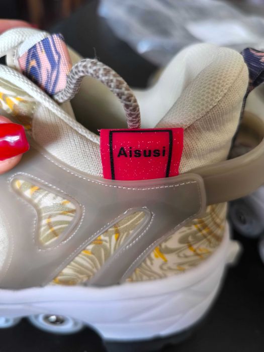 Tênis roller skate novos