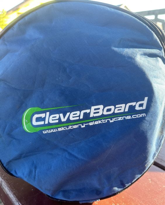 Deskolrolka elektryczna CleverBoard