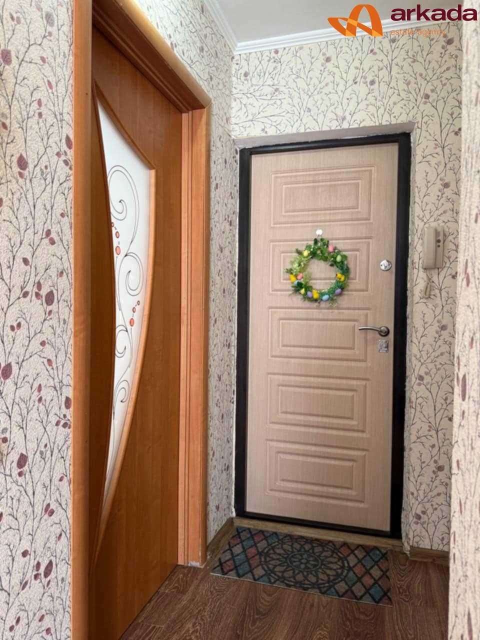 Продається 1-кімнатна квартира в доброму стані