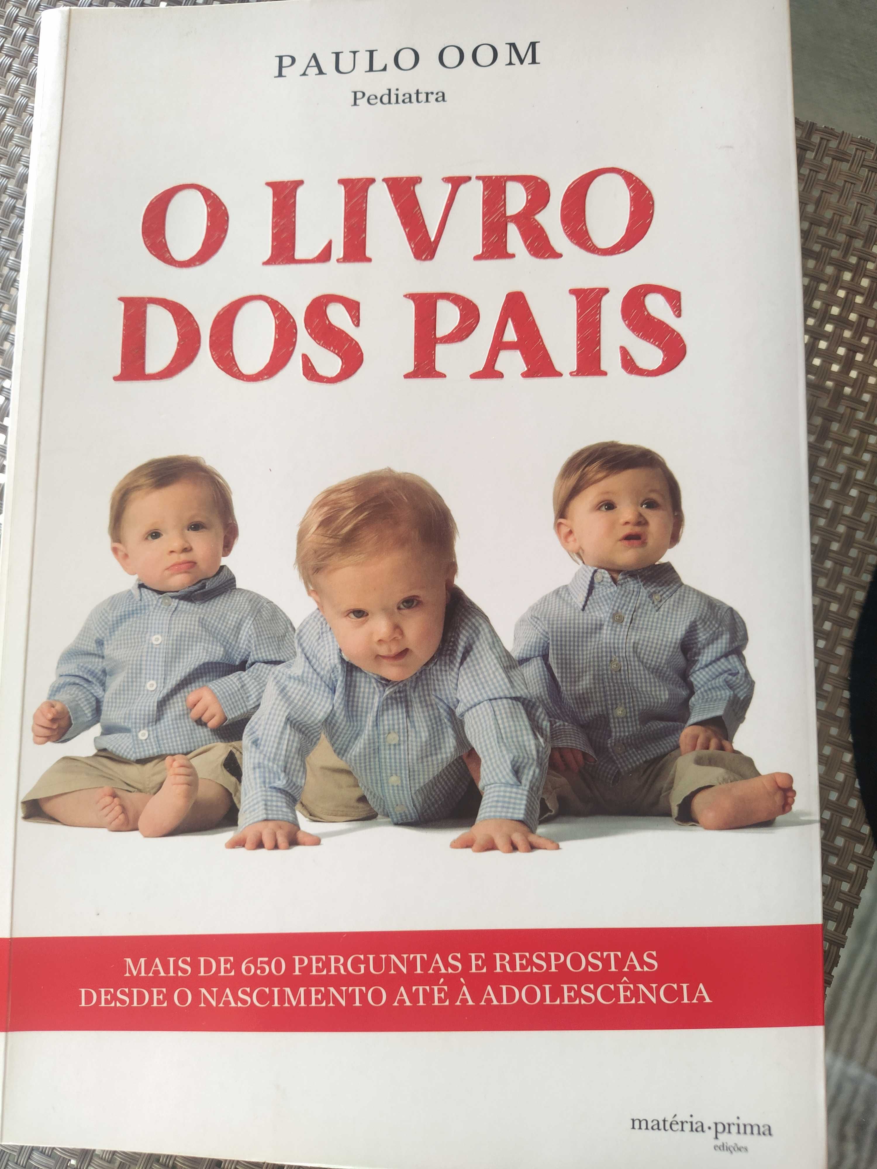 O livro dos pais de Paulo Oom