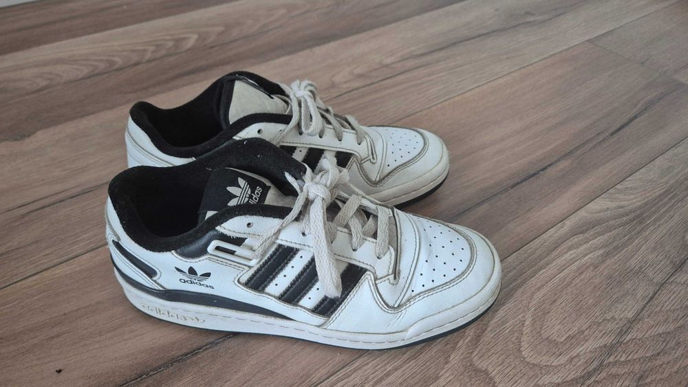 Buty ADIDAS Forum Low CL - białe, rozm. 38,5