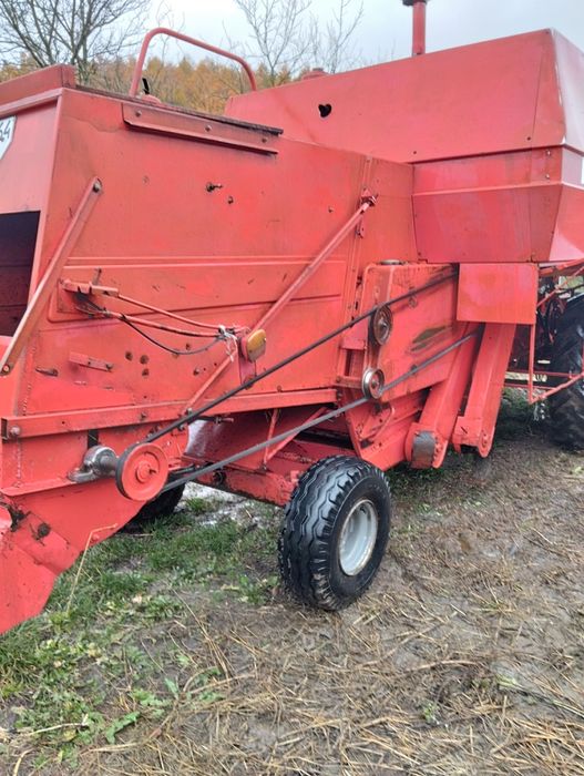 Комбайн Massey ferguson