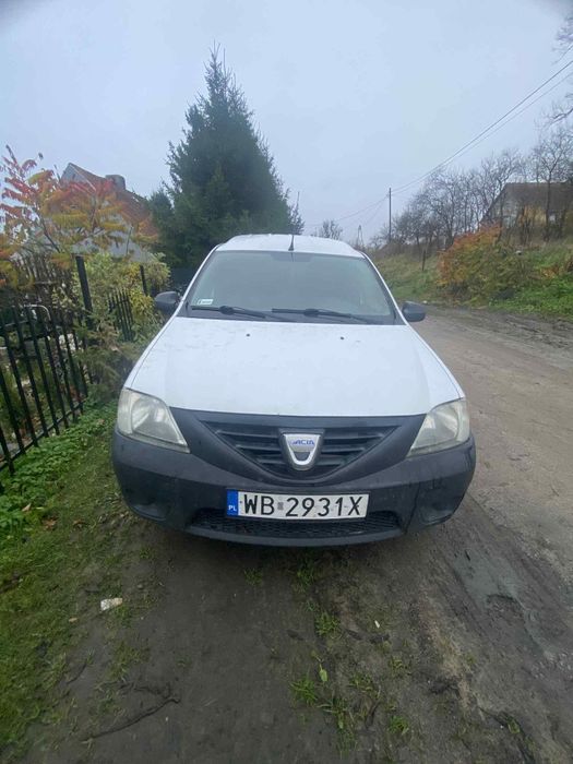 Samochód osobowy Dacia Logan