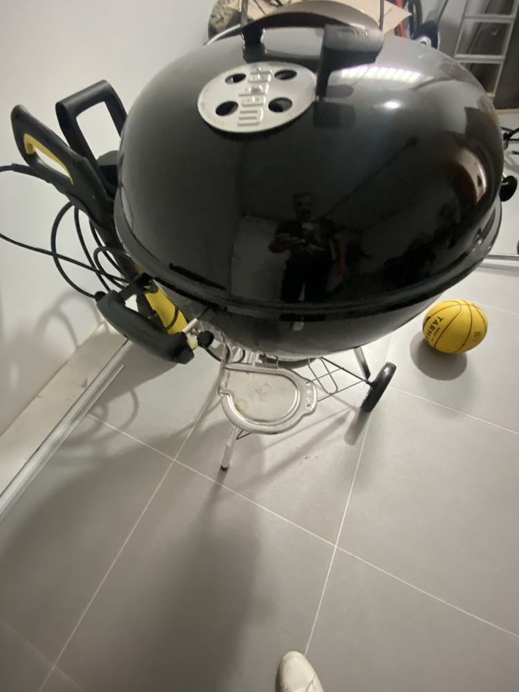 Barbecue Grelhador a carvao Weber master touch E-5750