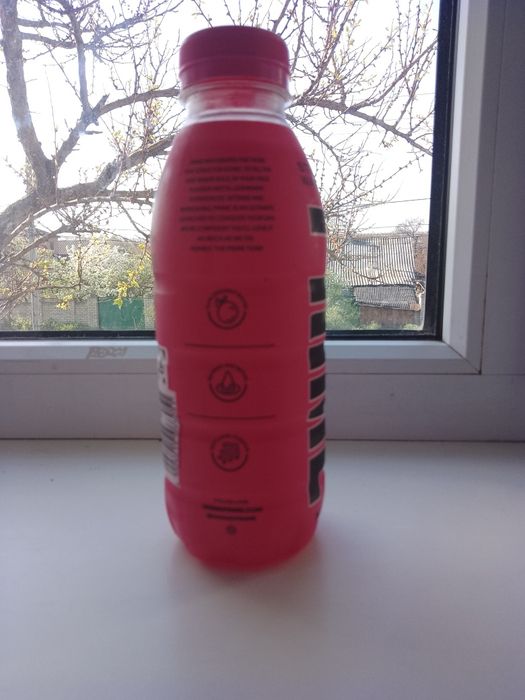 Напиток прайм са вкусом клубника арбуз