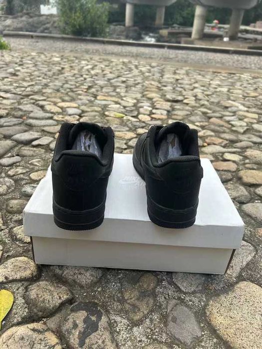 Buty Trampk Nike Air Force 1 Low '07 Black R.39