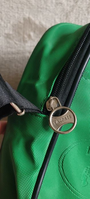 Zielona torba na ramię nerka saszetka Lacoste