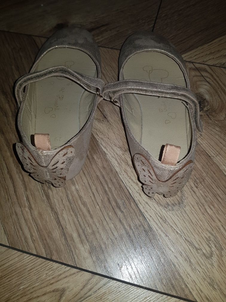 Buty dla dziewczynki