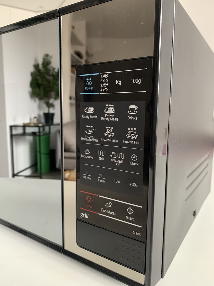 Kuchenka mikrofalowa Samsung GE83X