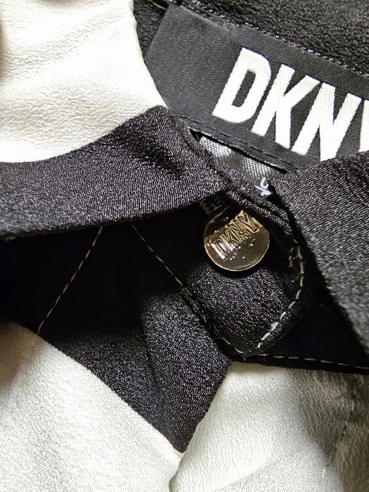 Нова рубашка -блузка DKNY, купувала на farfetch