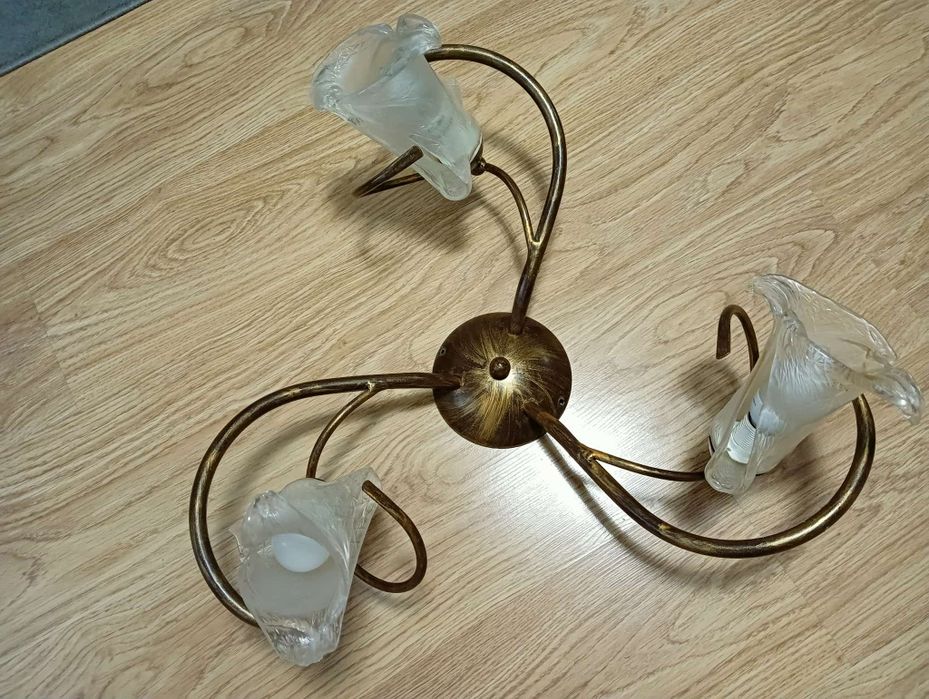 Żyrandol do pokoju salonu