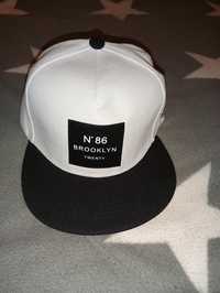 Czapka Brooklyn Snapback Czarno Biała