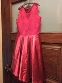 Sukienka elegancka czerwone róże 134 cm