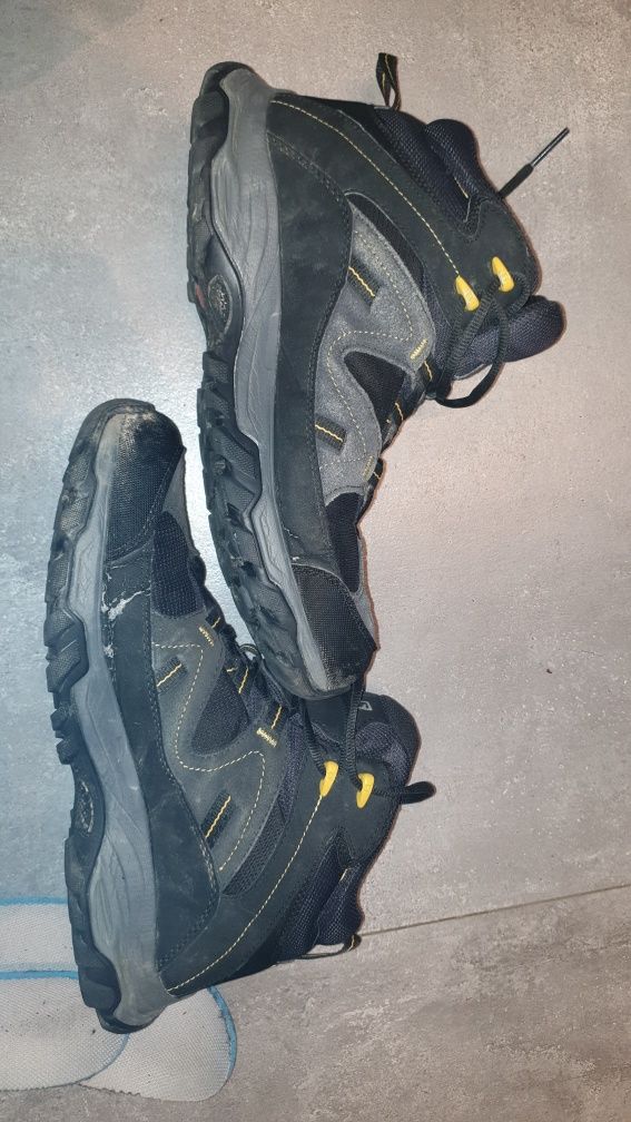 Salomon Meadows MID GTX