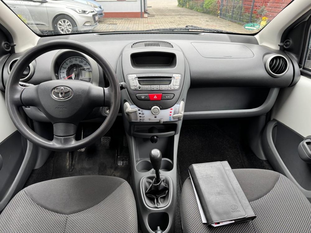 Toyota Aygo 1.0 68 KM sprowadzona 2010 zarejestrowana klima super stan