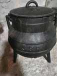 Panela 3 pernas de Ferro Fundido 8L